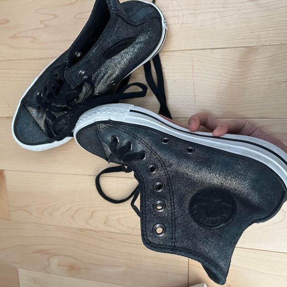 RARE Metallic Converse Size 6 Brand New - Picture 2 of 3